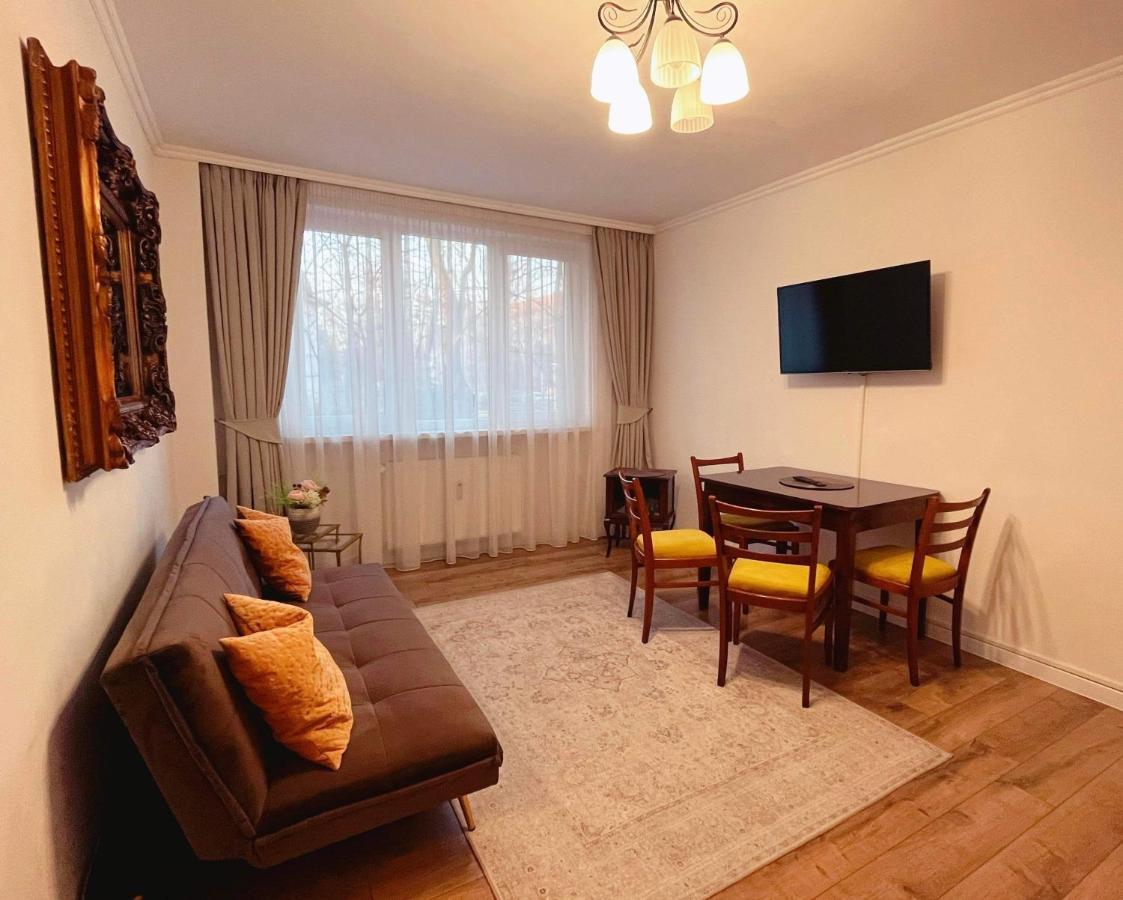 Niran Apartment
